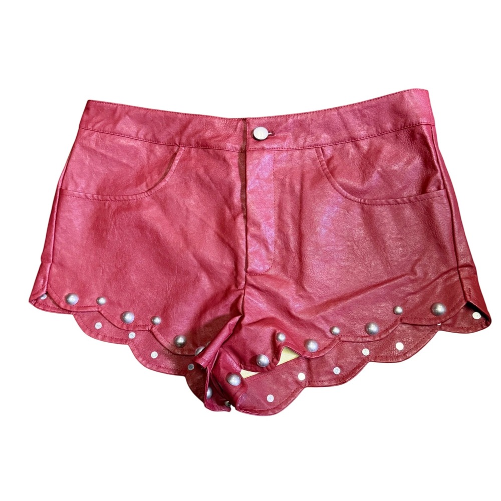 Red Faux Leather Studded Shorts Scalloped Hem Y2K Festival Baddie S/M